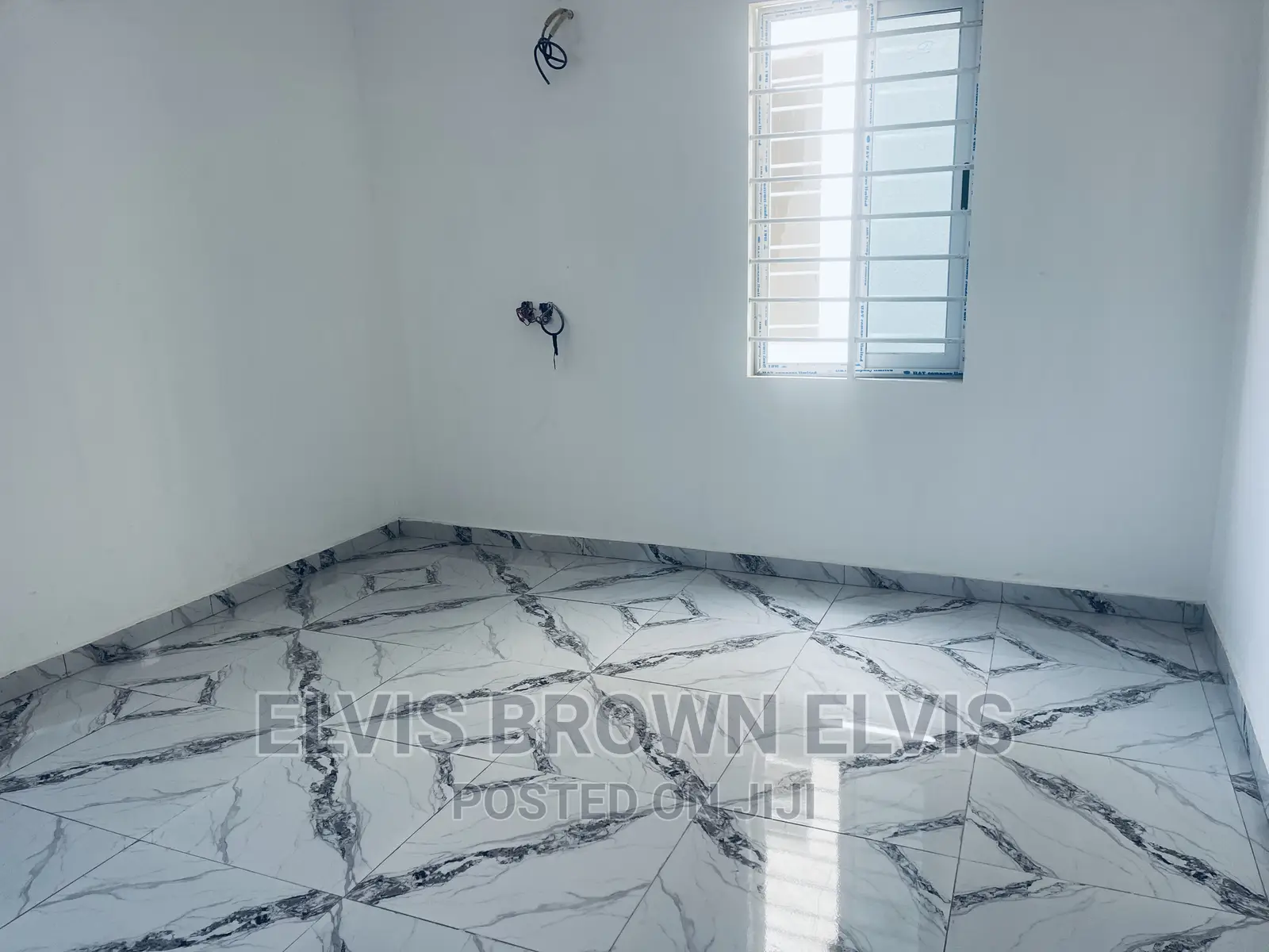 3bdrm Duplex in Botwe for sale