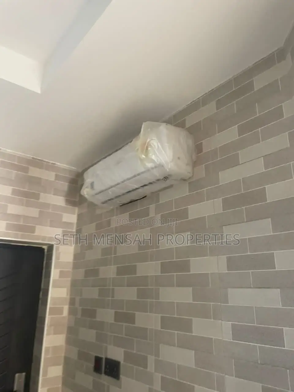 3bdrm Townhouse / Terrace in Skm, Dzorwulu for rent