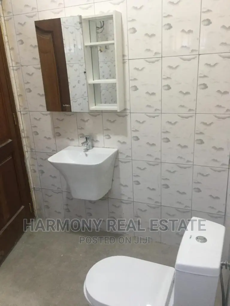 2bdrm Apartment in Achimota for rent
