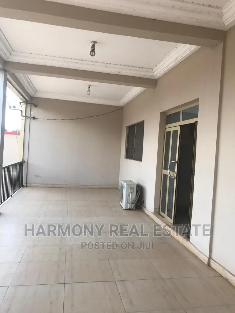 2bdrm Apartment in Achimota for rent