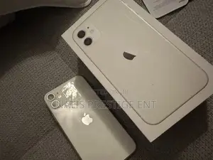 New Apple iPhone 11 128 GB White
