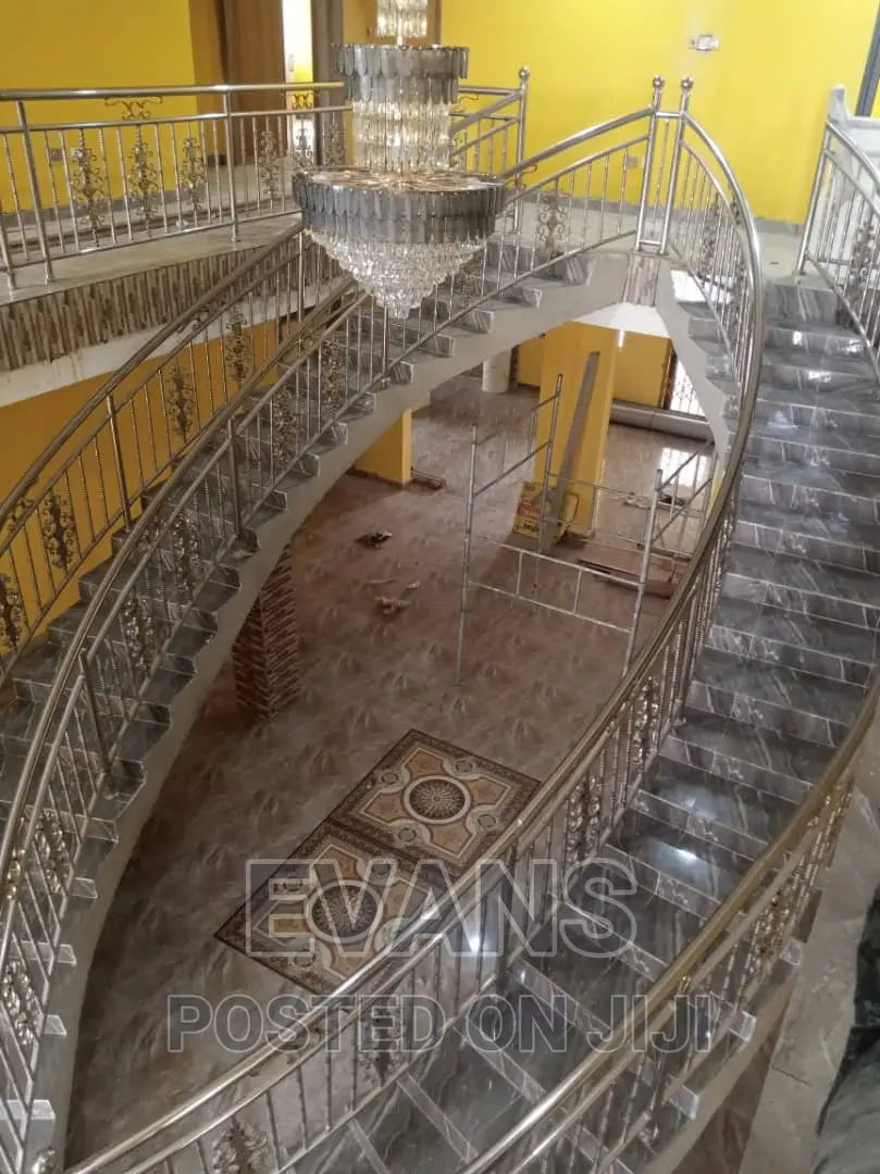 We Do Quality Tilling, Screeding and Wallpaper Installation