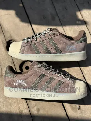 Adidas Superstar