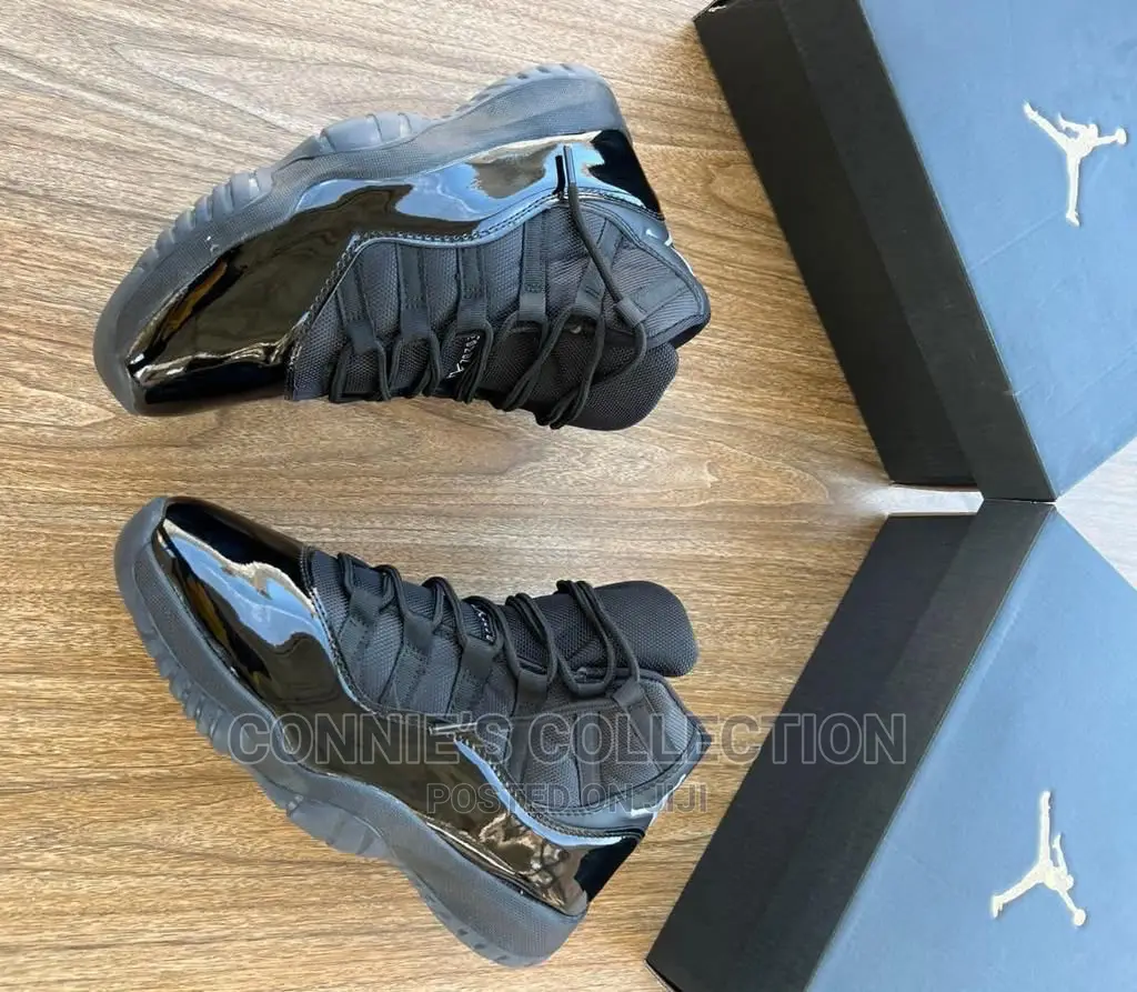 Air Jordan 11 Retro High-Top