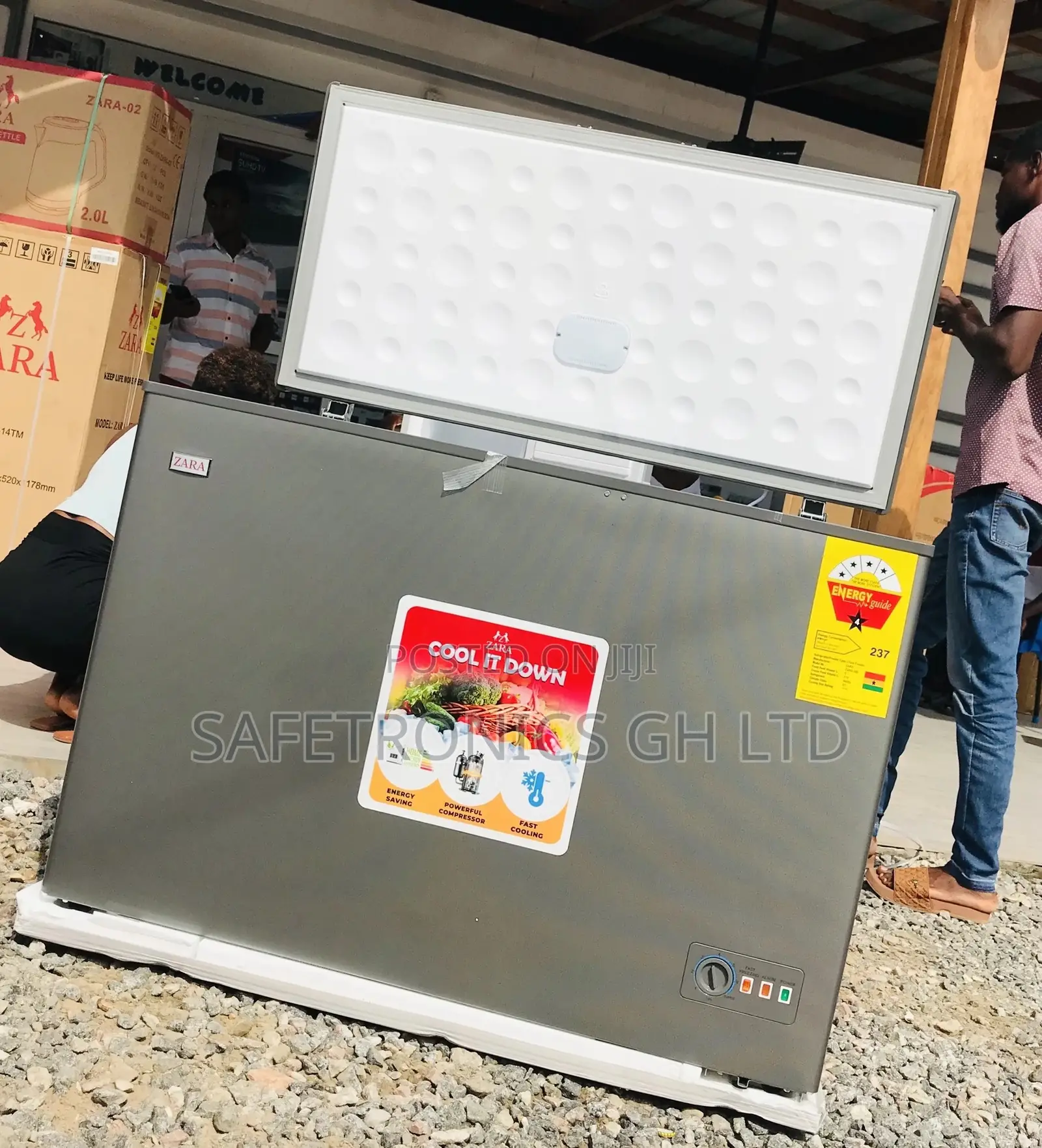 270 Chestfreezer Zara 360 Singledoor Electric Glass Lid