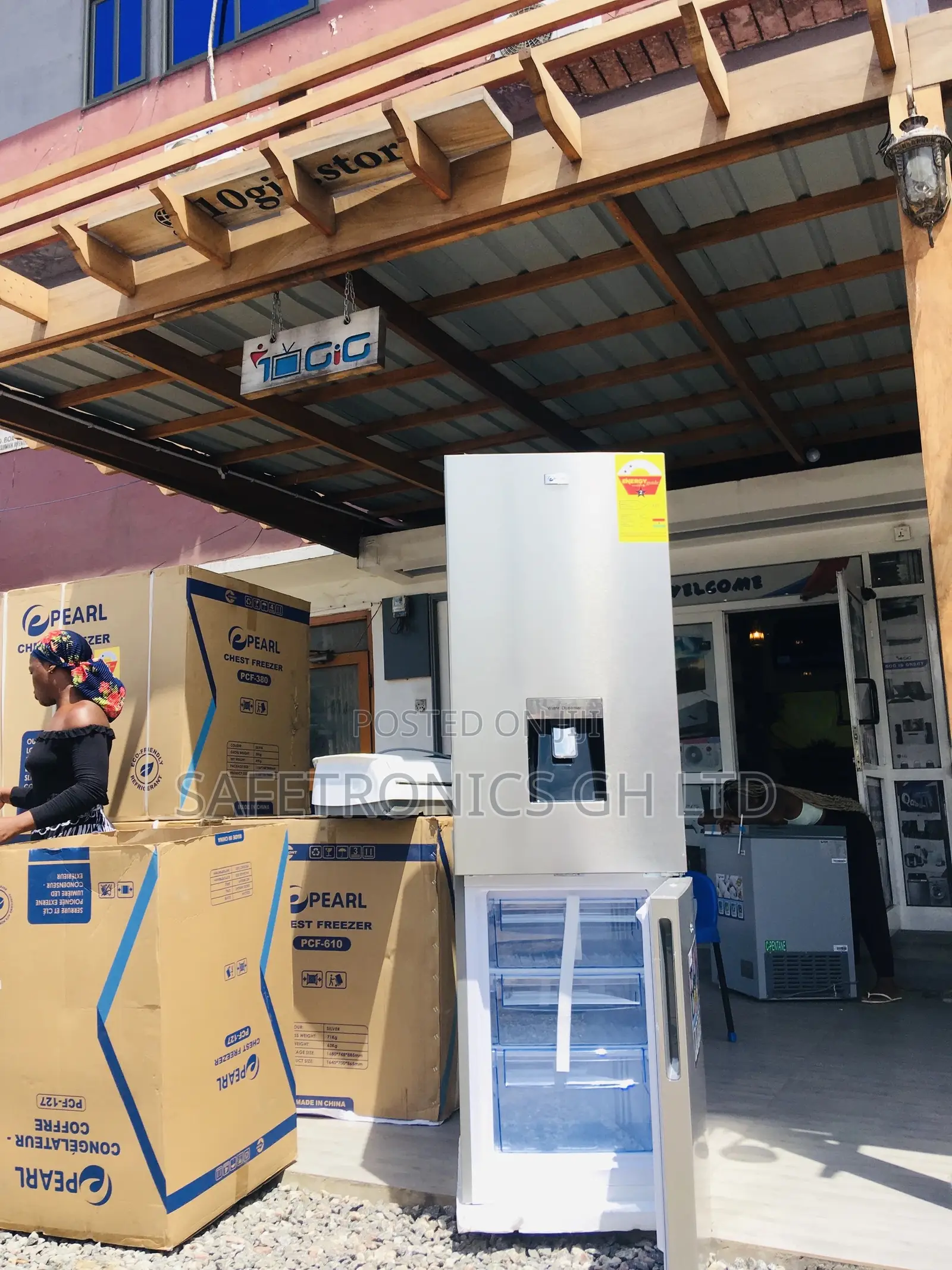 Gray Bottomfreezer 251 Liters Doubledoor Pearl Pf-330bwd