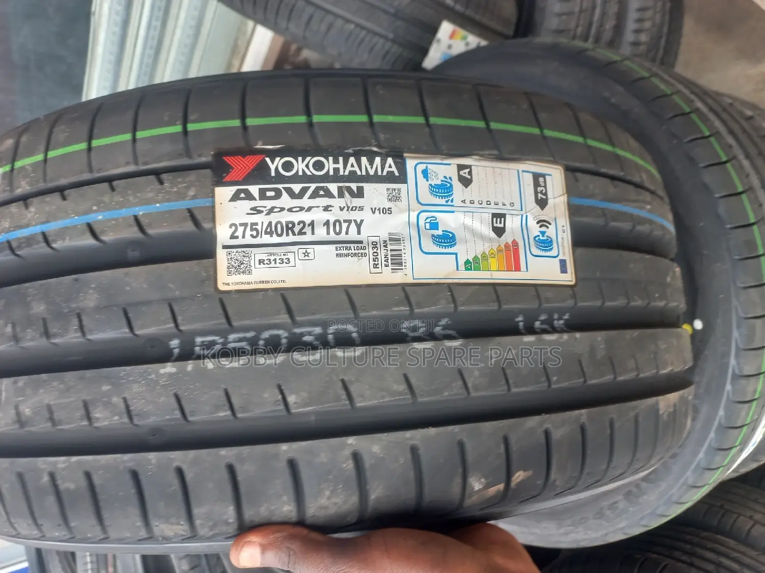 Original Yokohama 275/40r21
