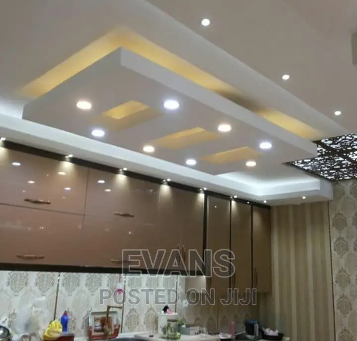Expert in P.O.P, Skimming, Painting, Graphiato,Tv Designs