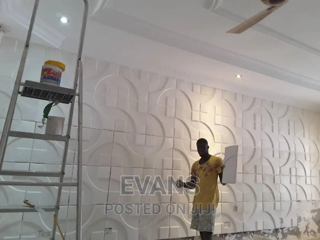 Expert in P.O.P, Skimming, Painting, Graphiato,Tv Designs