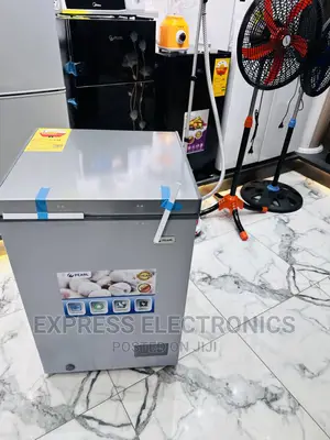 Chilling Oasis Chest Freezer Pearl 100L Single Door