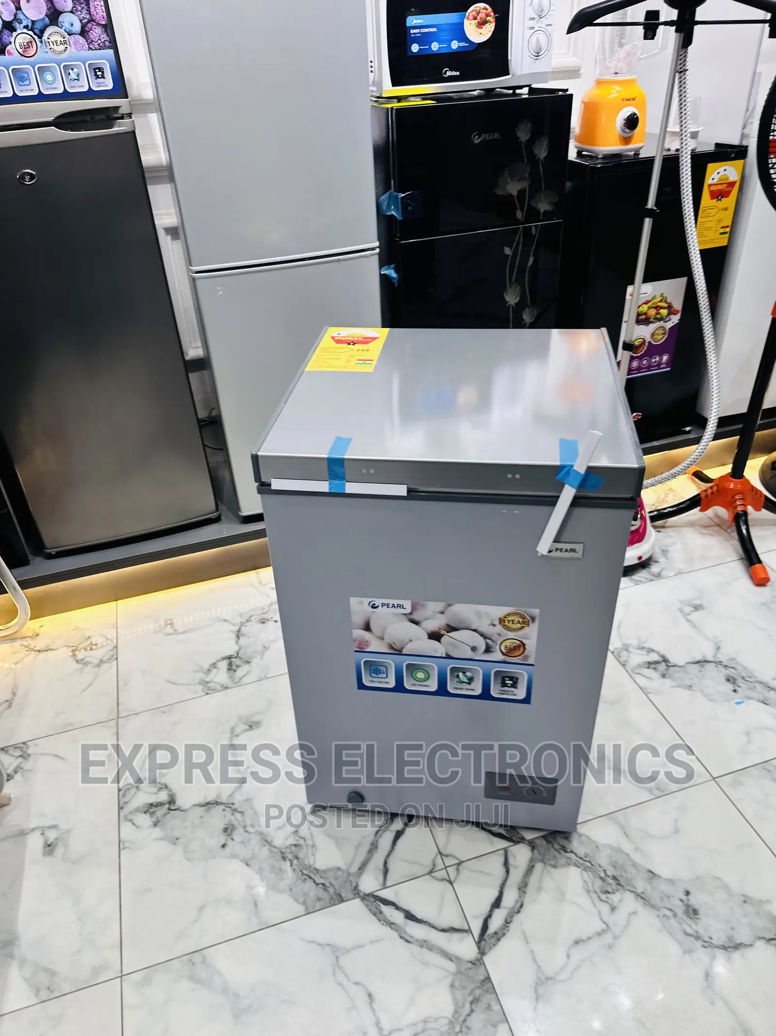 Ice Place Chest Freezer Pearl Single Door 100L PCF-127