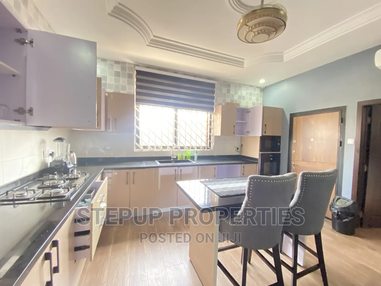 Furnished 4bdrm House in Lakeside, Ashaley Botwe for sale