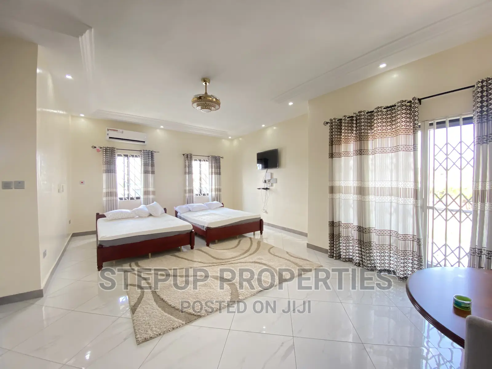 Furnished 4bdrm House in Lakeside, Ashaley Botwe for sale
