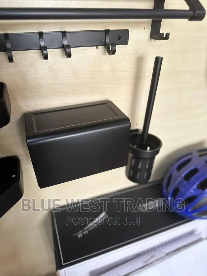 Black Bathroom Accessories