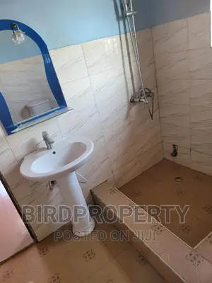 1bdrm Apartment in Birdproperty, School Junction for rent