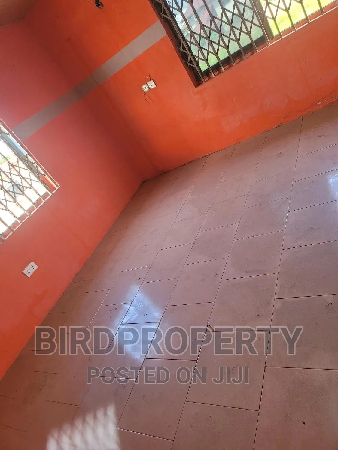 1bdrm Apartment in Birdproperty, School Junction for rent