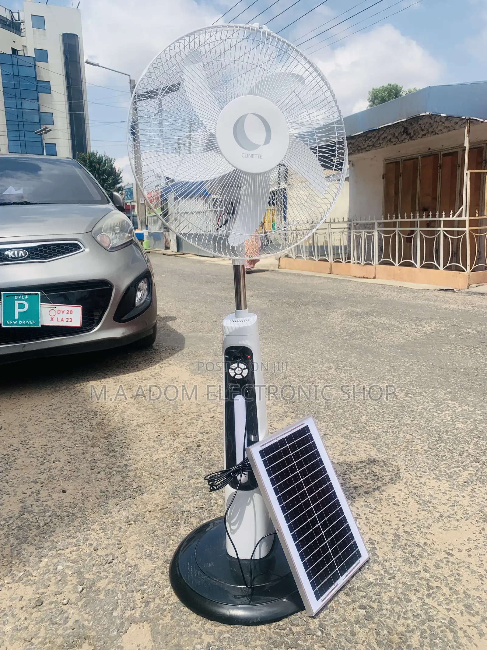 Clinette 2 Way Solar Rechargeable 16” Standing Fan