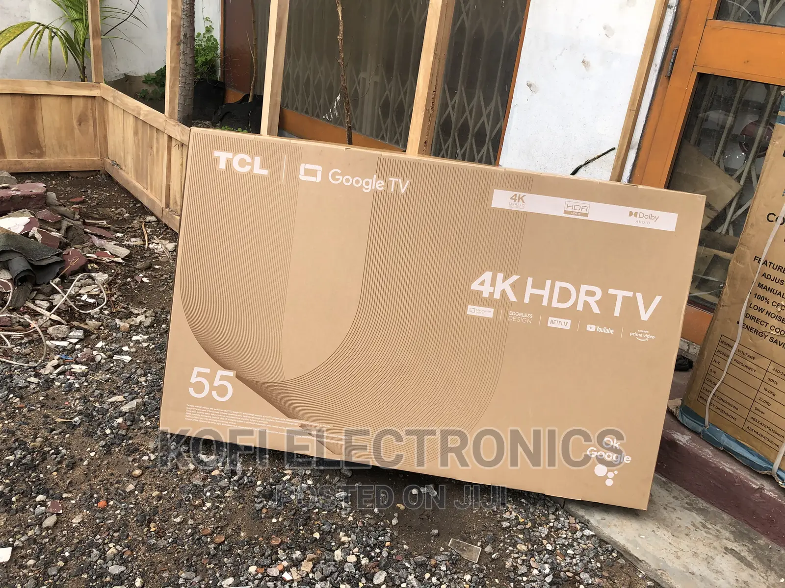 138.7cm New TCL(55 Inches) Bezel-Less Series UHD Smart