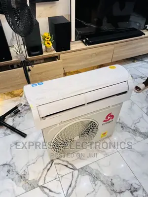Very Nice  Chigo Split R410 Has AC White