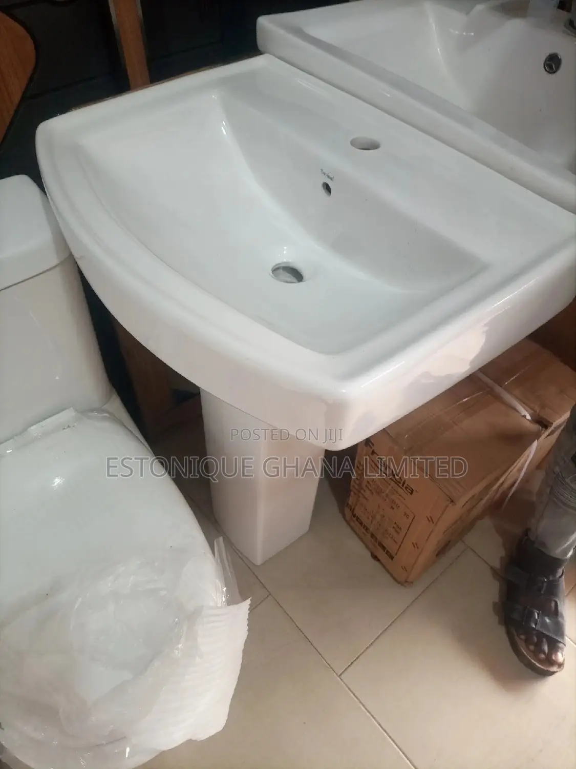 Basin and Pedestal
