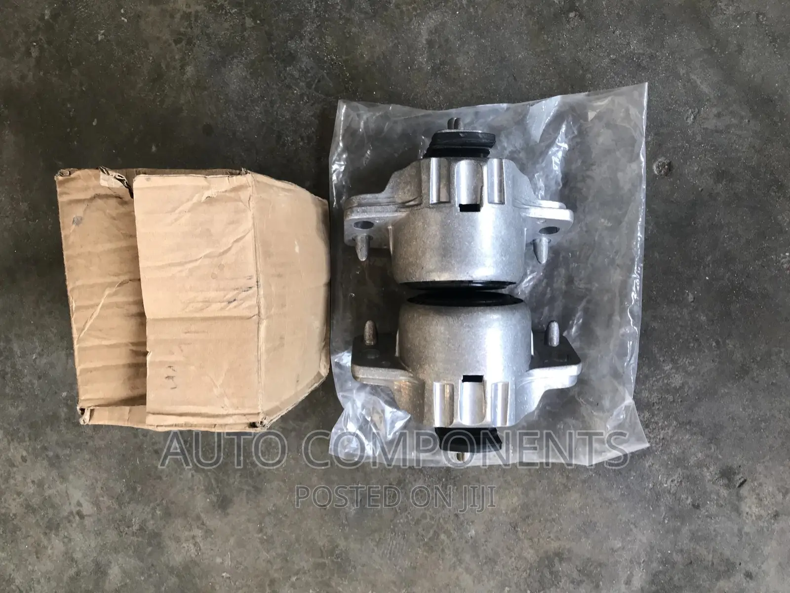 Range Rover Velar Engine Mount (Seat)