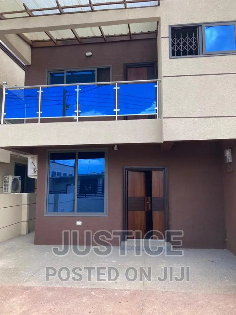 3bdrm Duplex in Ayi Mensah Oyarifa for rent