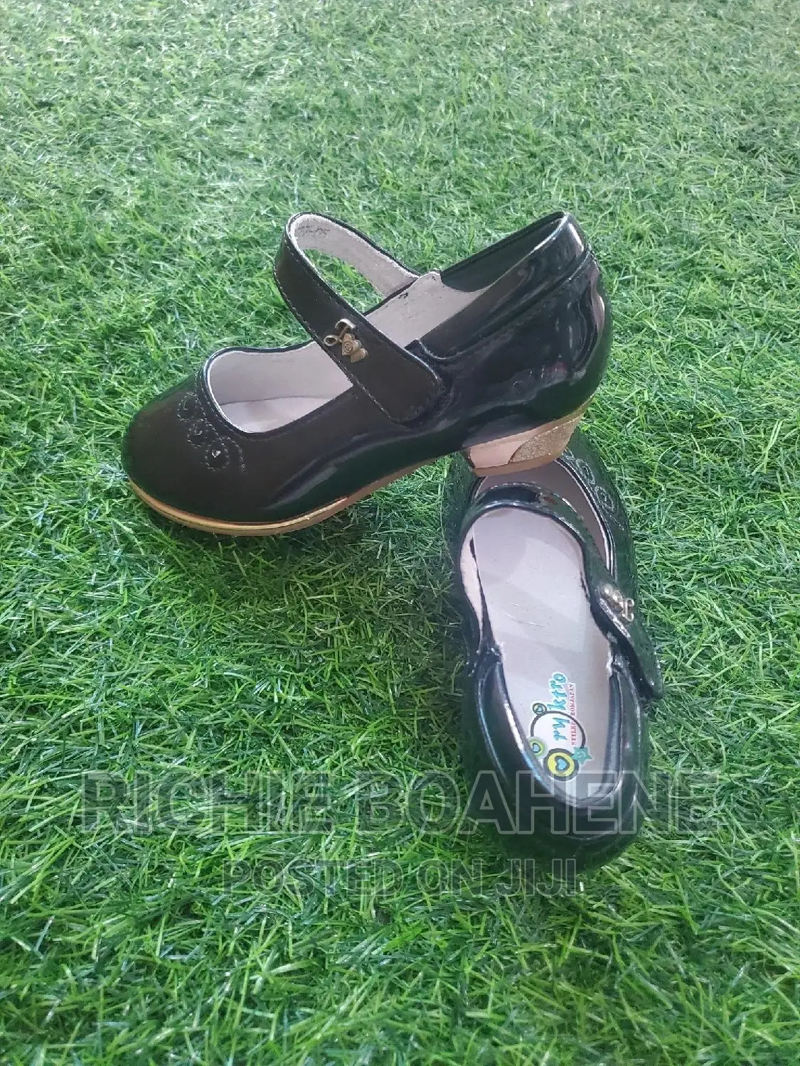 Girl Shoe Size 29