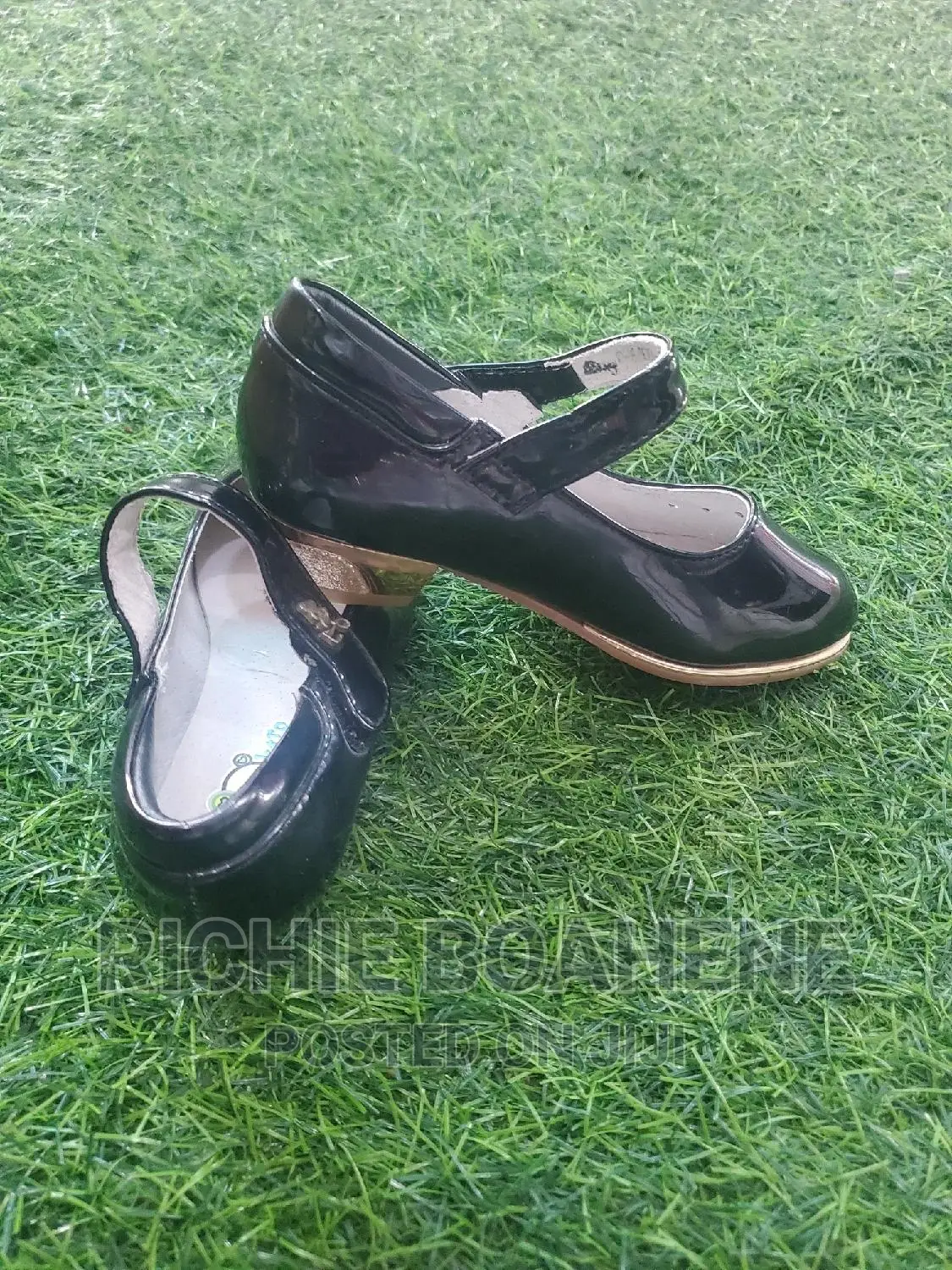 Girl Shoe Size 29
