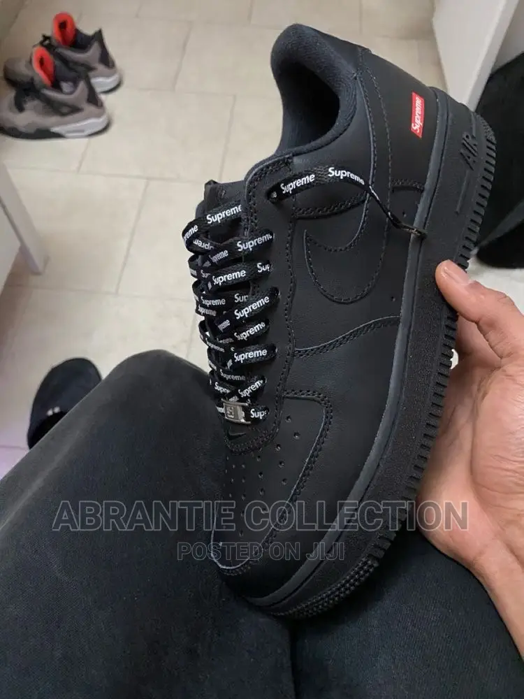 Supreme X Nike Air Force 1