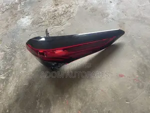 Toyota Highlander Taillight 2019 2020 2021 2022 2023