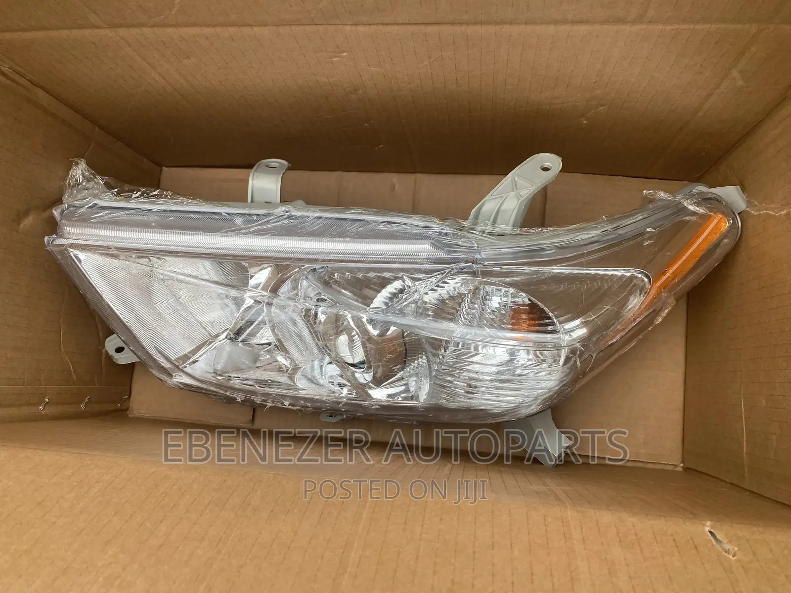 Toyota Highlander 2012 Headlights