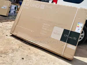 70 Inches Glossy LED Glossy Lg UR80 Smart Black Tv