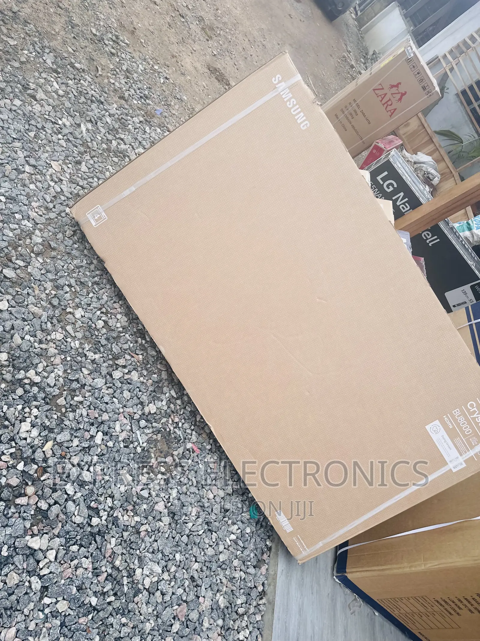 Classy Slim UHD Smart Samsung 65”Bu8000 Tv 