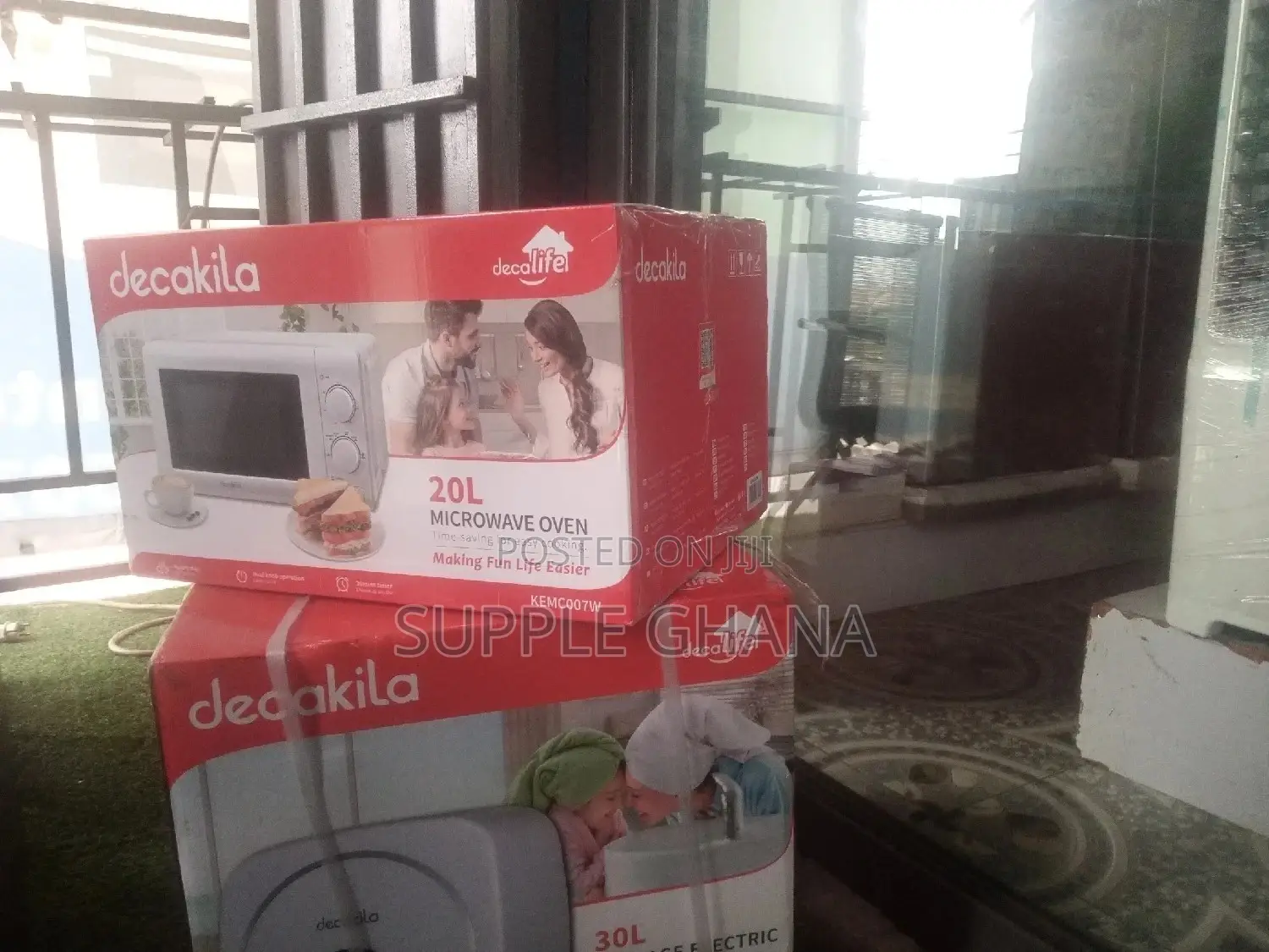 Brand New Decakila Microwave Oven