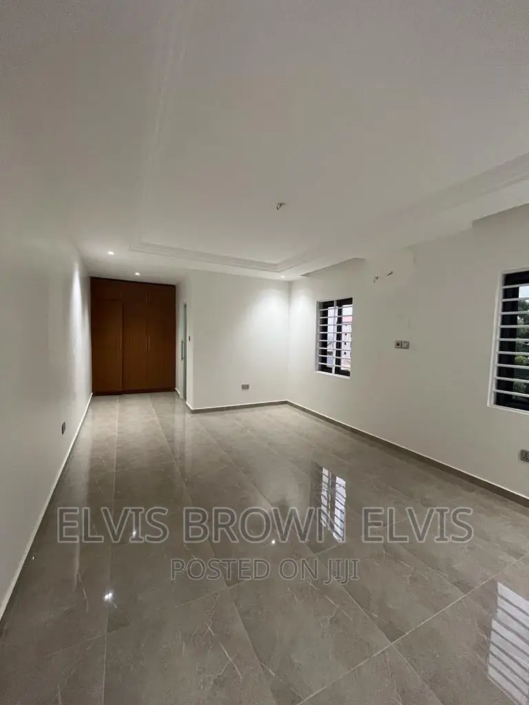 4bdrm Duplex in Botwe Lakeside for rent