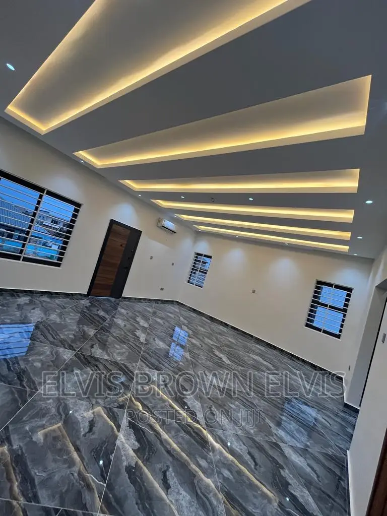 4bdrm Duplex in Botwe Lakeside for rent