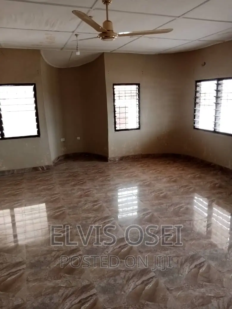 5bdrm House in Kasoa Road Ayigbe, Weija for rent