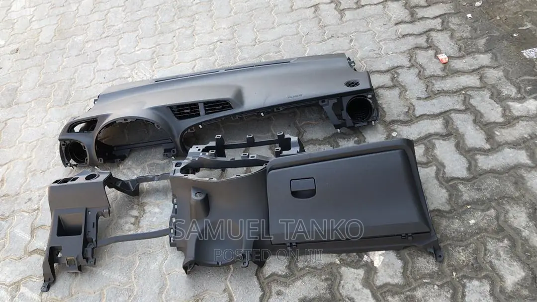Toyota Yaris and Voxy Dashboard