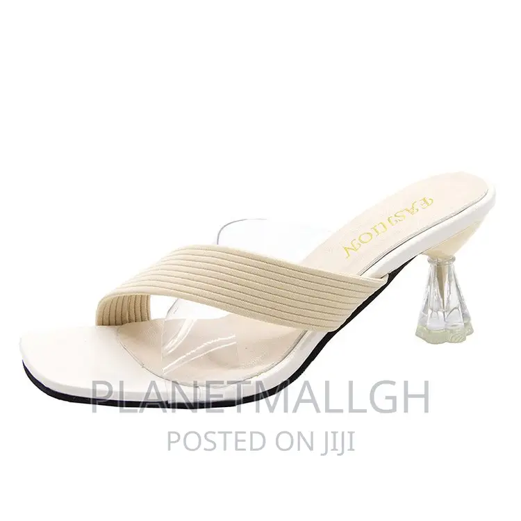 Transparent Short Heel in Box