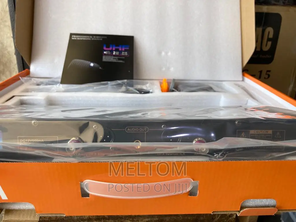 JBL Vm900 2in1 Cordless Microphone