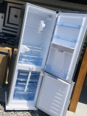 Doubledoor Bottomfreezer Pearl PF-330BWD 251 Liters Pearl