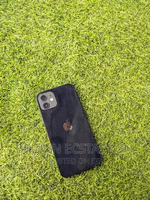 Apple iPhone 12 64 GB Black