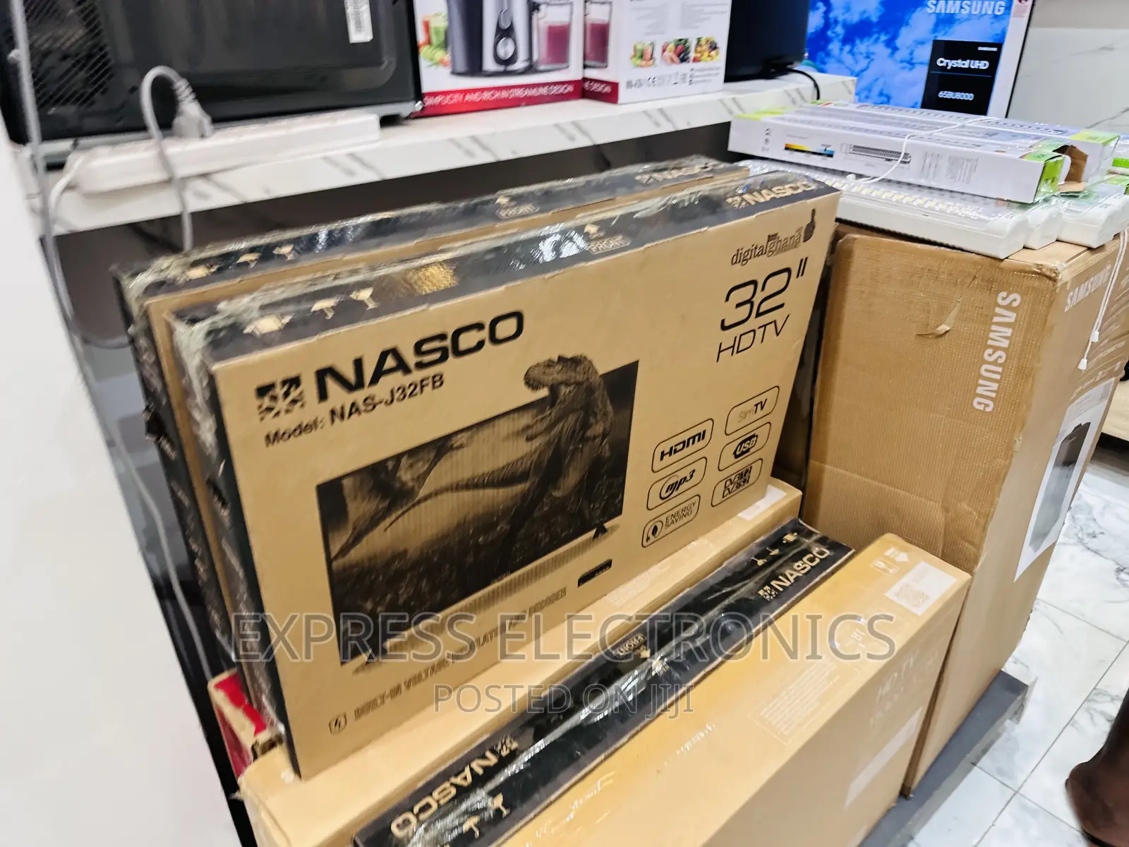 Cinematic Edge Nasco 32”Fhd Tv Satellite
