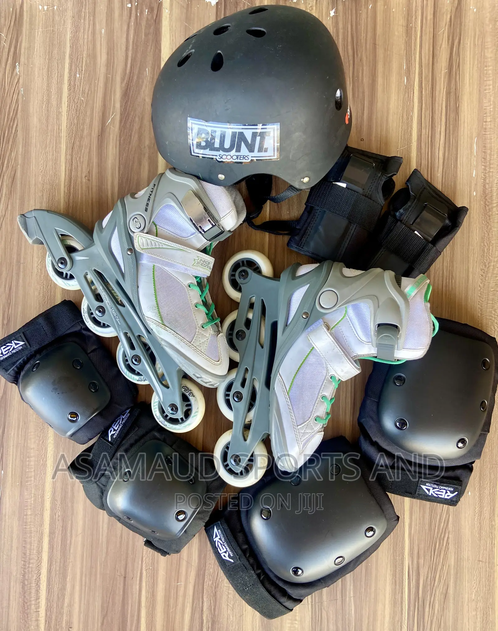 Original Skating Shoes With Protective Gears