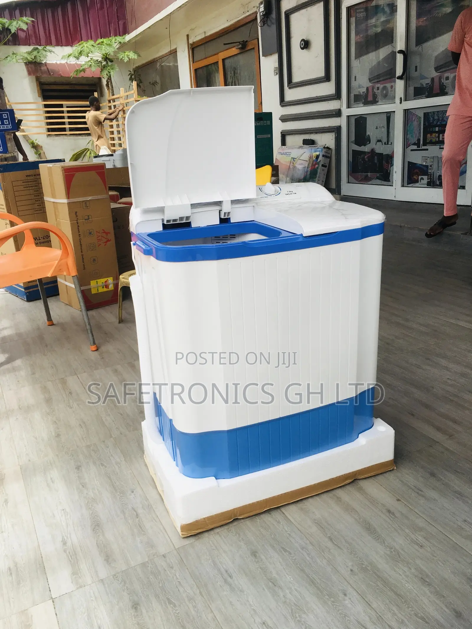 Blu/White Semiautomatic Topload Washingmachine 7kg Nasco