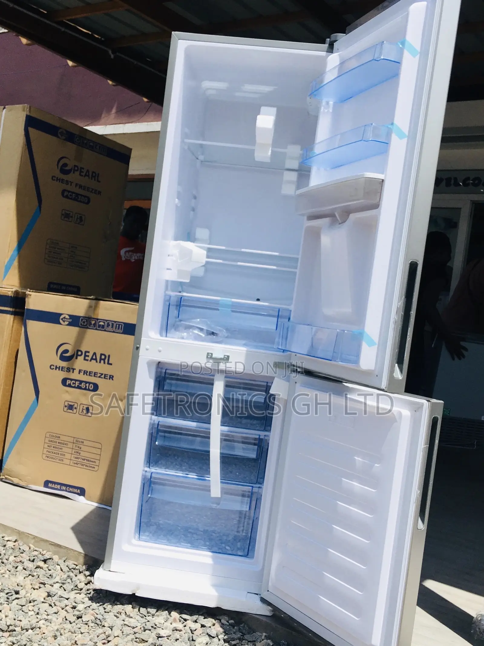 Doubledoor Bottomfreezer Pearl 251 Liters PF-330BWD Fridge