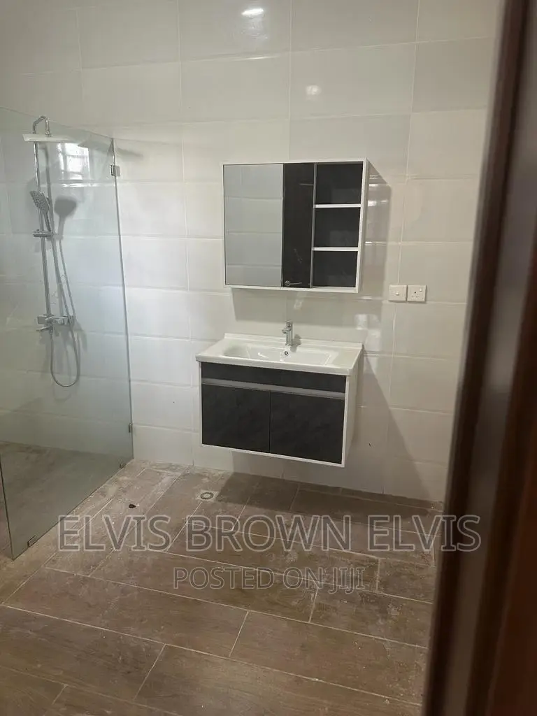 3bdrm House in Botwe Lakesid for sale