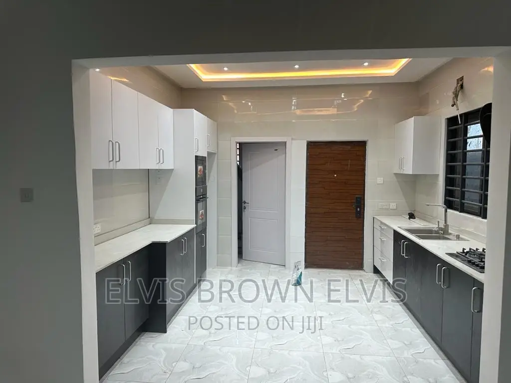 3bdrm House in Botwe Lakesid for sale
