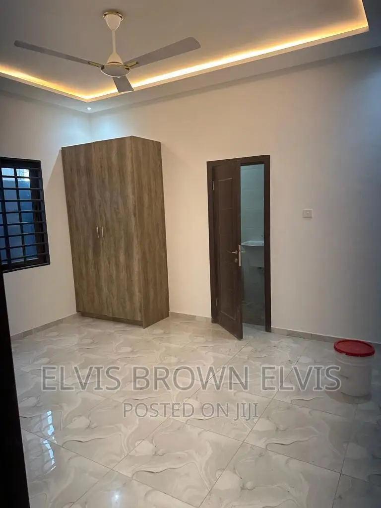 3bdrm House in Botwe Lakesid for sale