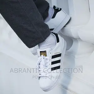 Adidas Superstar